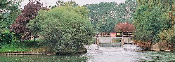 The Thames at Buscot Wier